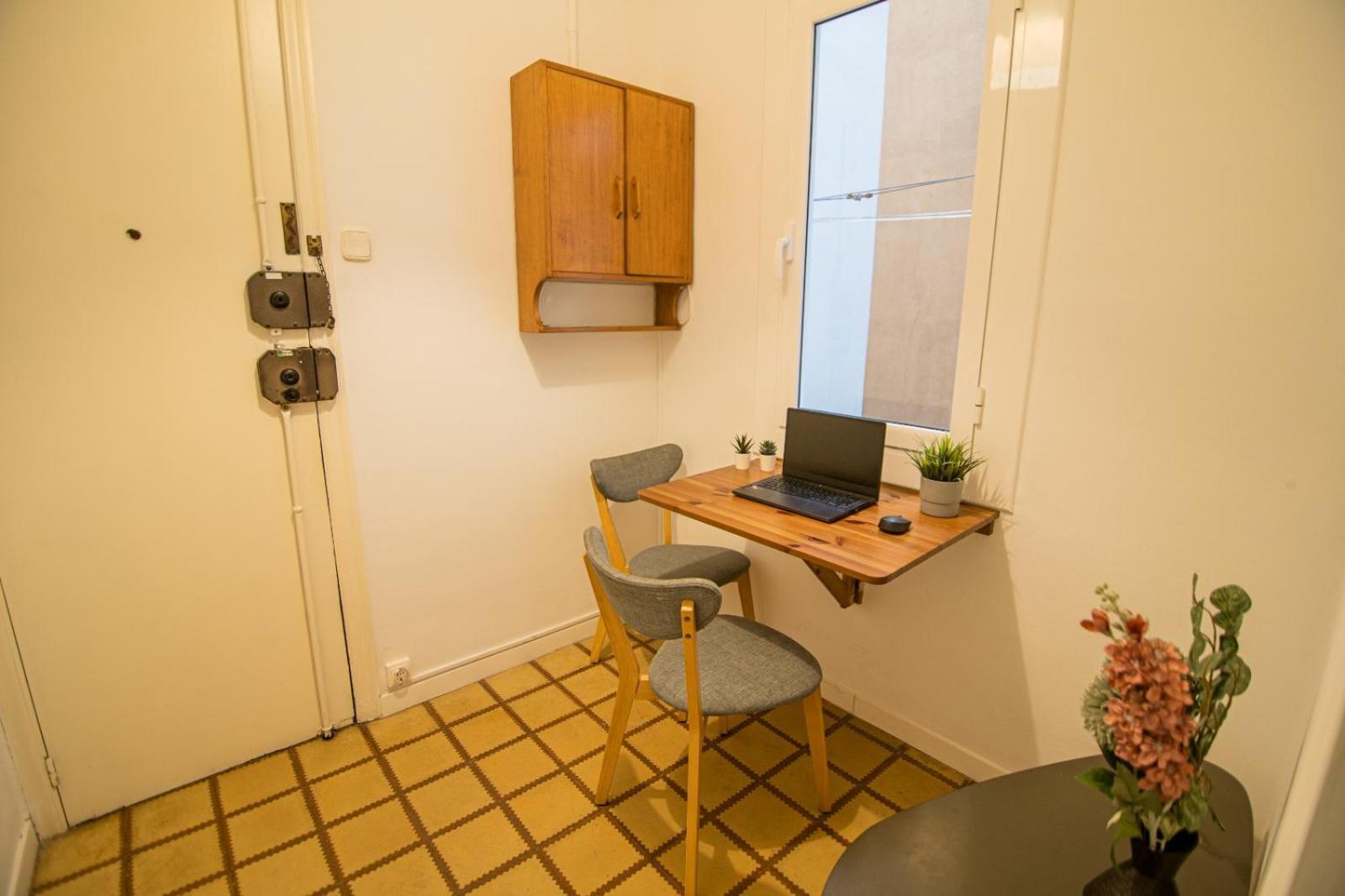 Blai Hostel Barcelona Luaran gambar